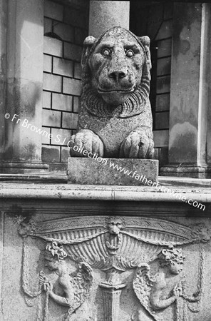 CASINO MARINO LION CARVING AT SOUTH EAST CORNER